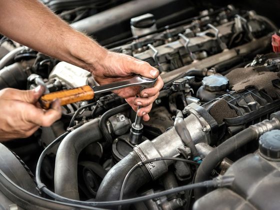 Auto & truck engine repairs